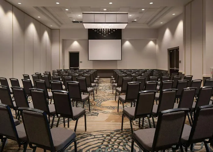Courtyard By Marriott Salt River Hotel