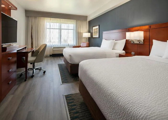Courtyard By Marriott Salt River 3*