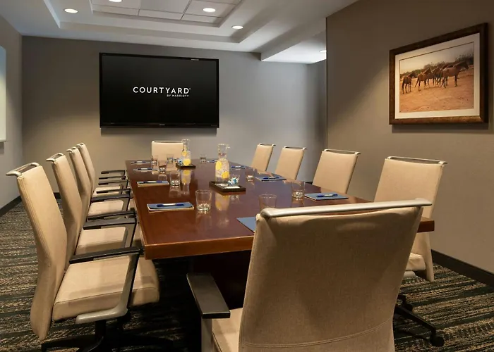 Courtyard By Marriott Salt River 3*