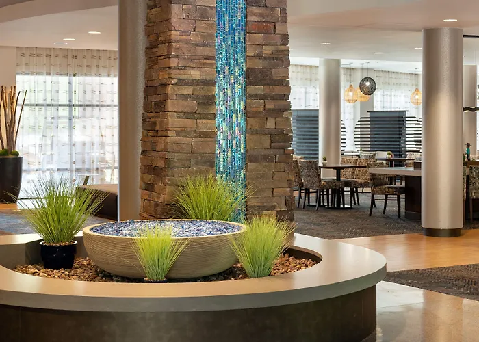 Courtyard By Marriott Salt River Hotel