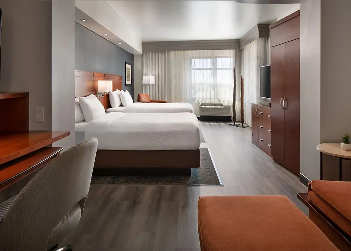 Hotel Courtyard By Marriott Salt River 3*