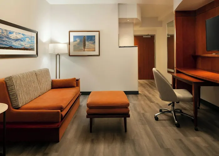 Courtyard By Marriott Salt River Hotel 3*